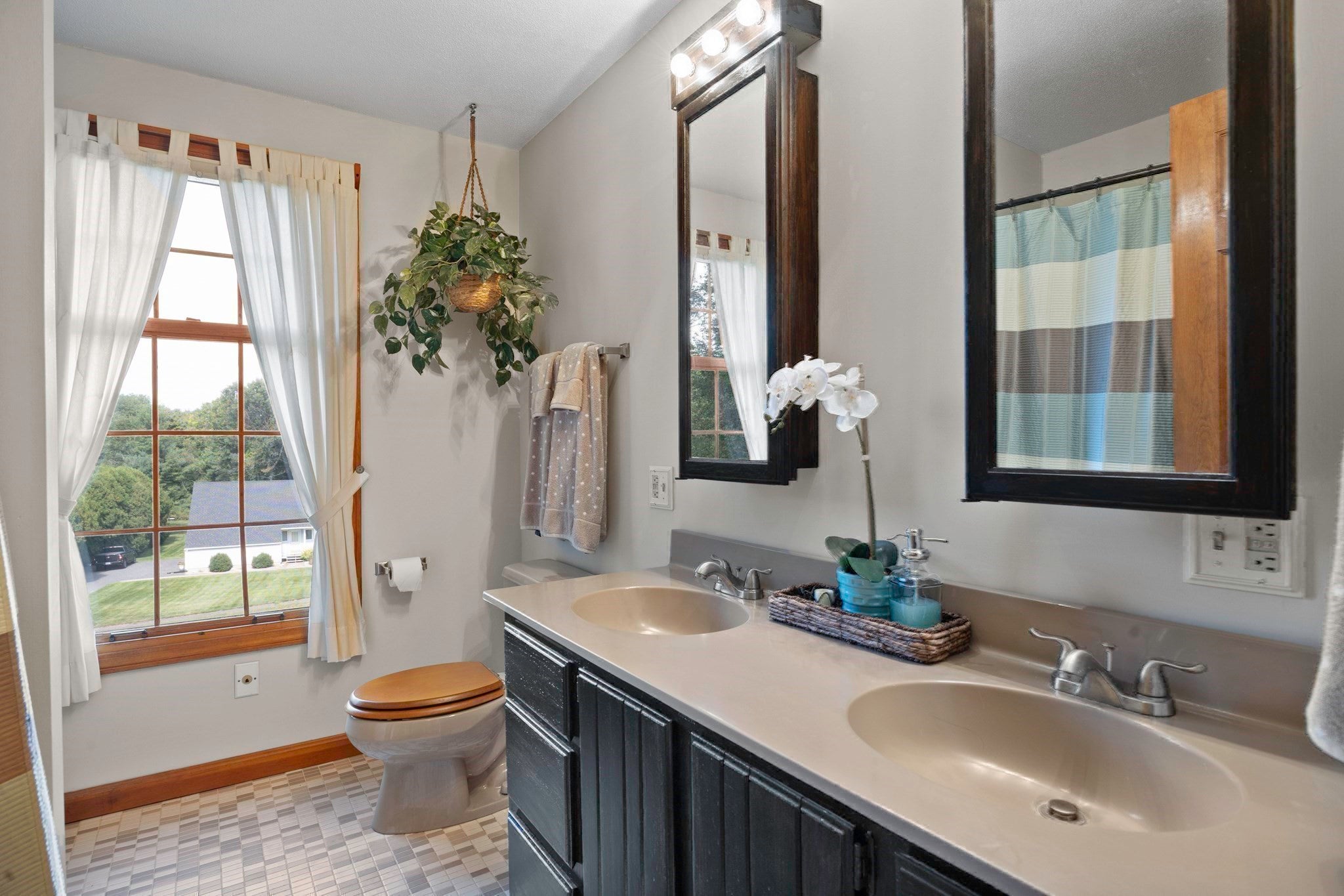 9 Labrie Lane, Holyoke, MA, 9 Labrie Lane, Holyoke, MA Photo #24