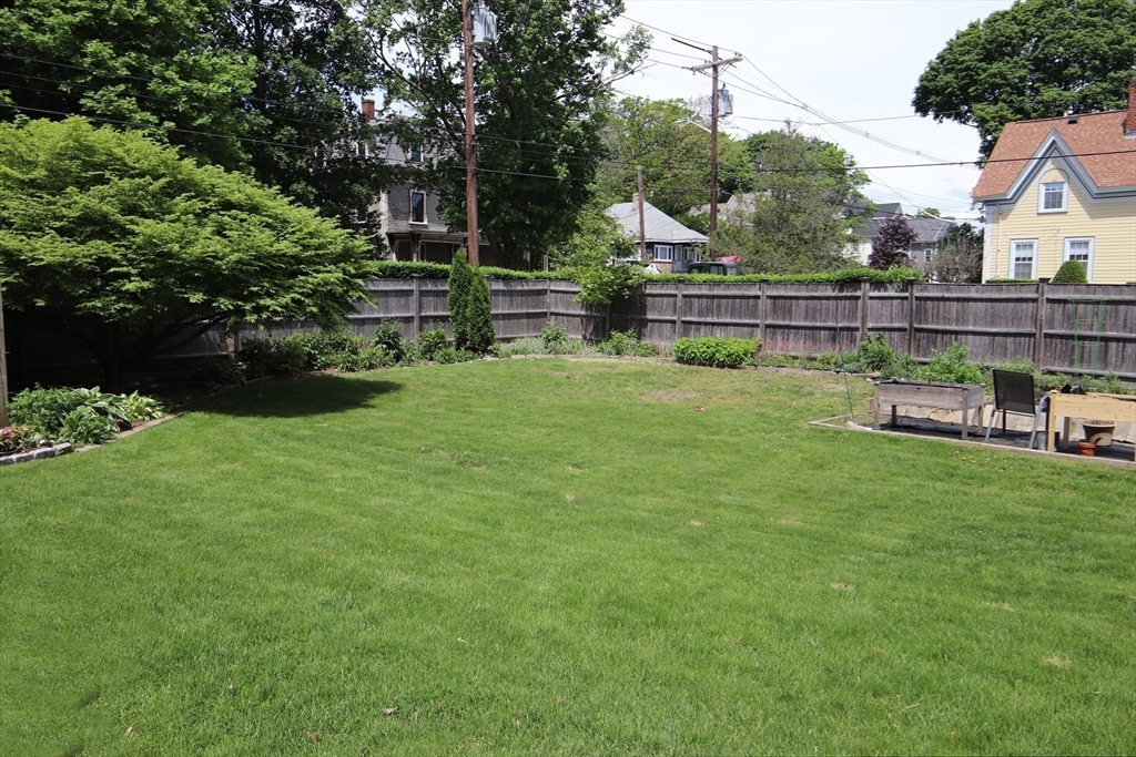 Saugus, Massachusetts 01906, United States, 4 Bedrooms Bedrooms, ,3 BathroomsBathrooms,Residential,Active,134851