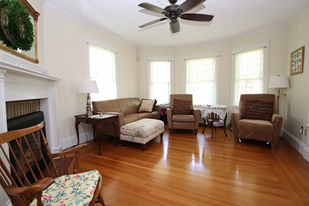 Saugus, Massachusetts 01906, United States, 4 Bedrooms Bedrooms, ,3 BathroomsBathrooms,Residential,Active,134851