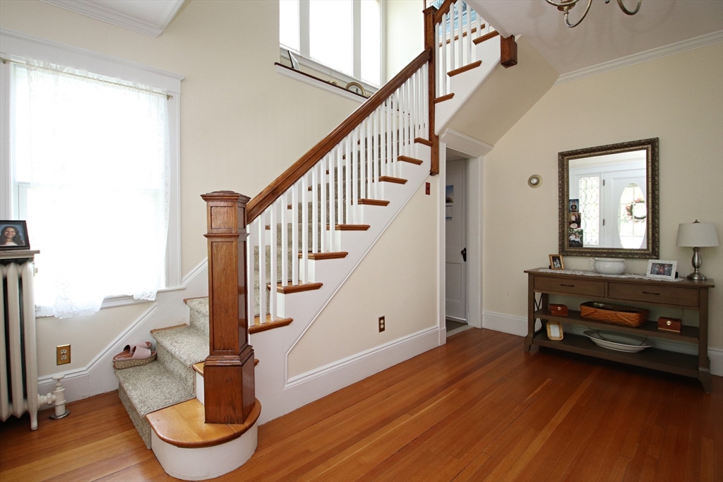 Saugus, Massachusetts 01906, United States, 4 Bedrooms Bedrooms, ,3 BathroomsBathrooms,Residential,Active,134851