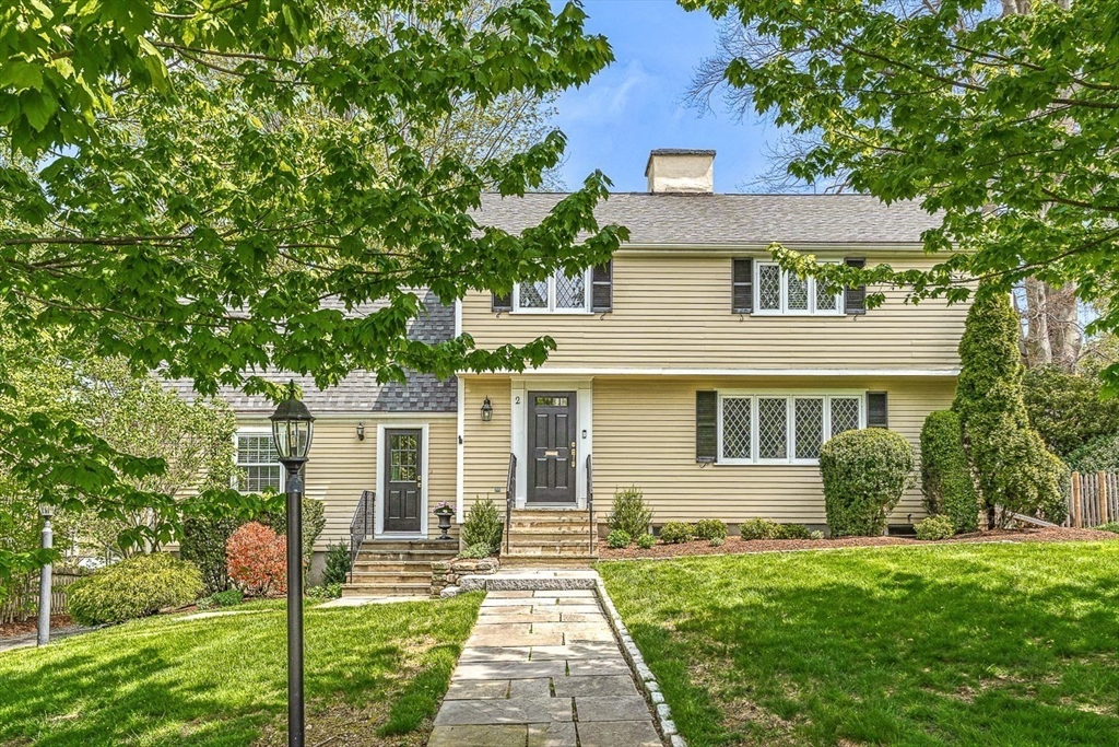 2 Longfellow Rd