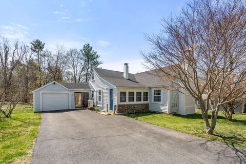 31 W Division St Holbrook MA 02343