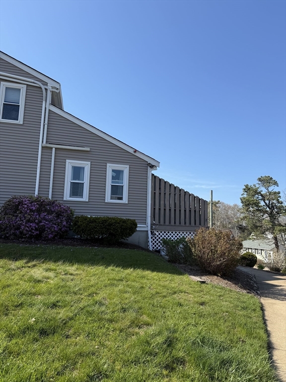 1 Reed Ave 7