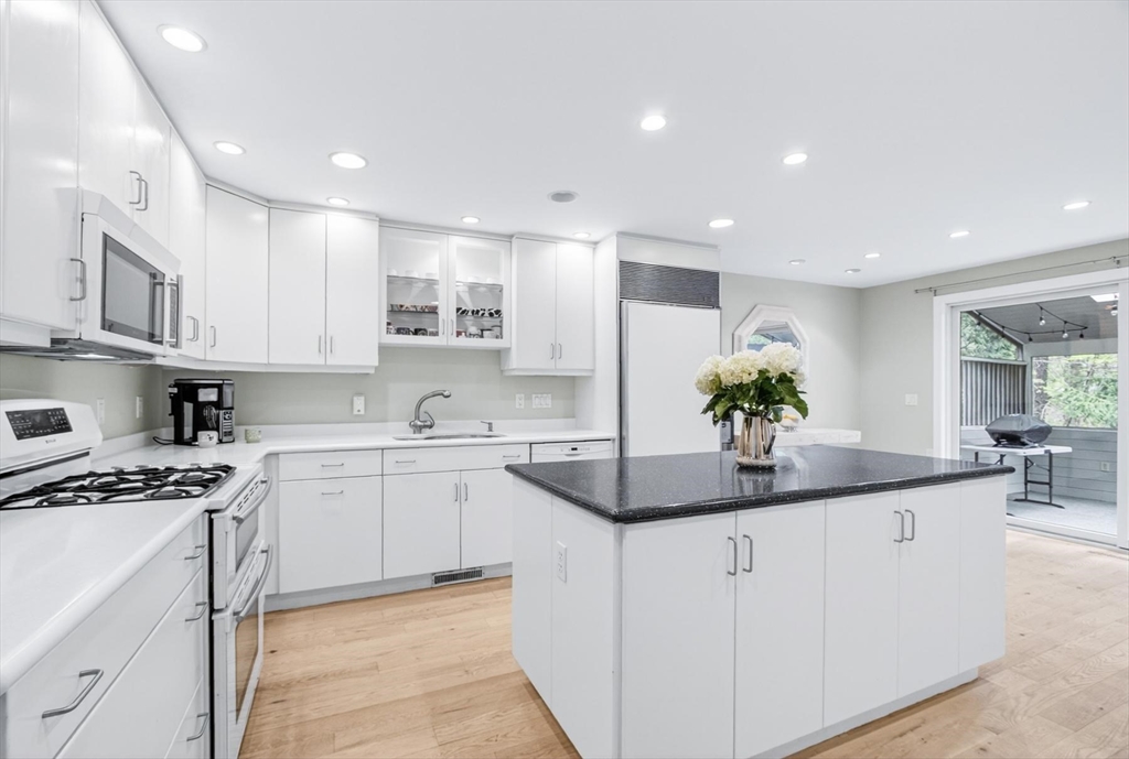 4 Deer Grass Ln #4, Acton, MA Photo #5