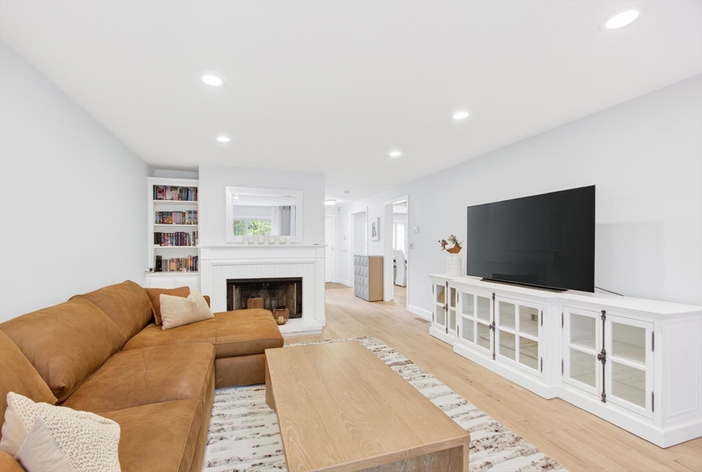 4 Deer Grass Ln #4, Acton, MA Photo #13