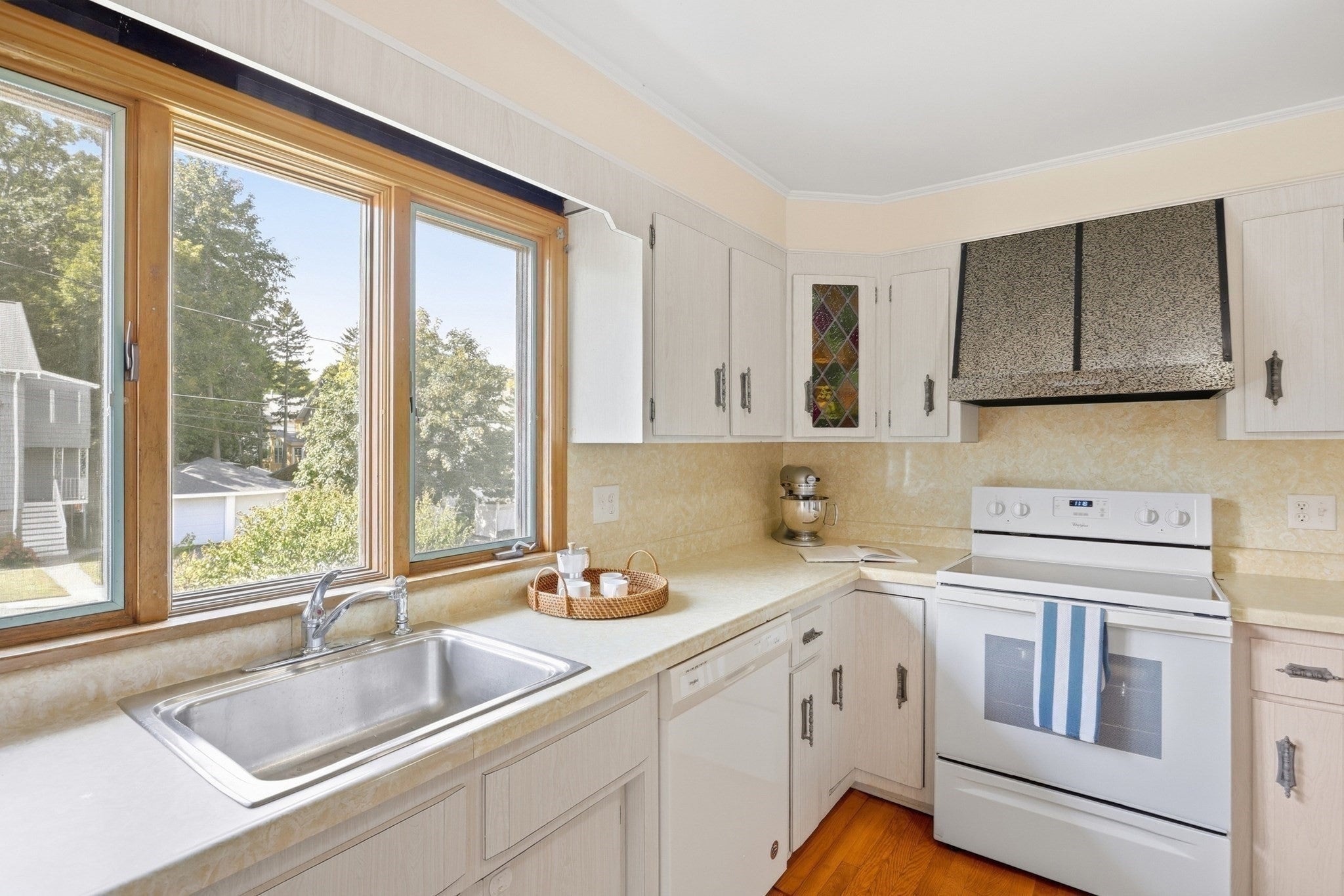 131 Highland Ave #2, Arlington, MA Photo #6