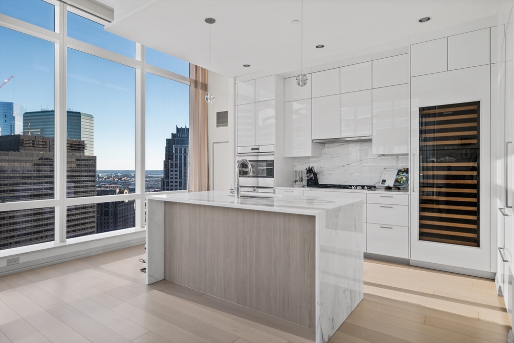 1 Franklin St 3708