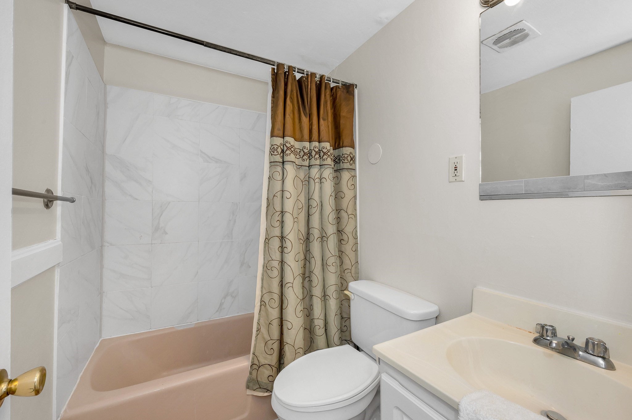 90 E Broadway #11, Derry, NH, 90 E Broadway #11, Derry, NH Photo #17
