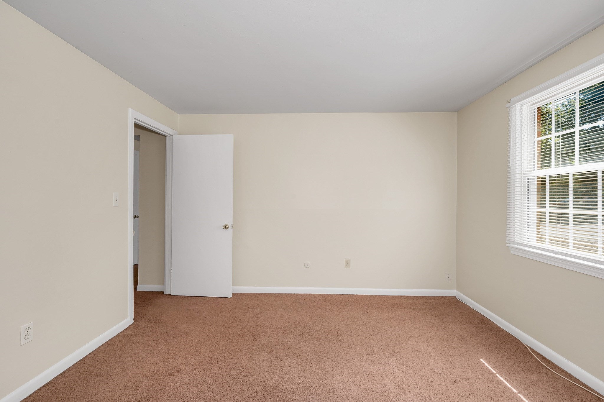 90 E Broadway #11, Derry, NH, 90 E Broadway #11, Derry, NH Photo #16