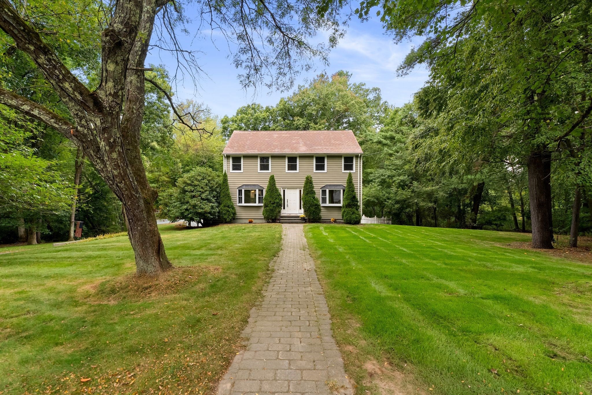 1 Nottingham Dr, Raynham, MA, 1 Nottingham Dr, Raynham, MA Photo #2