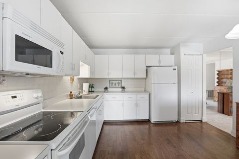 144 Marble St 403 Stoneham MA 02180