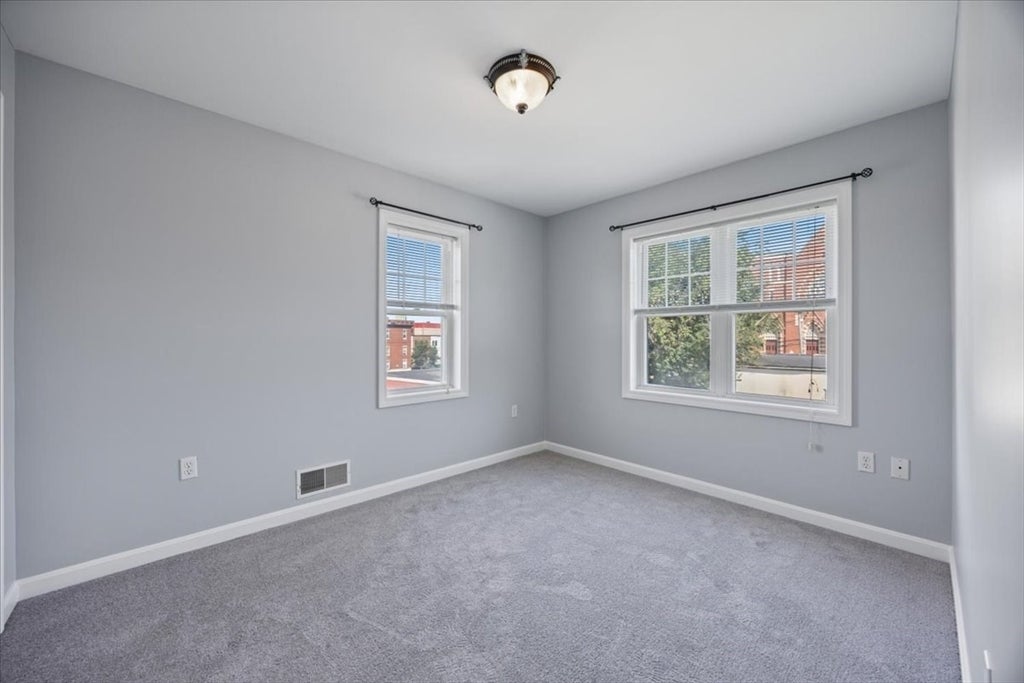 122 Locust St #4, Haverhill, MA Photo #14