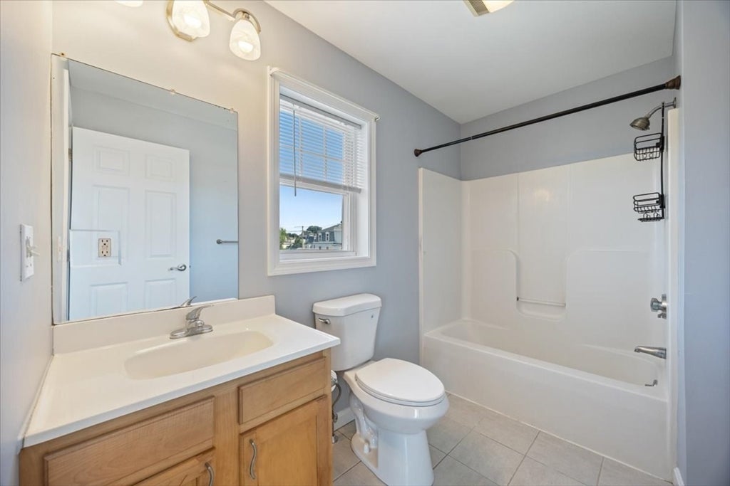 122 Locust St #4, Haverhill, MA Photo #20