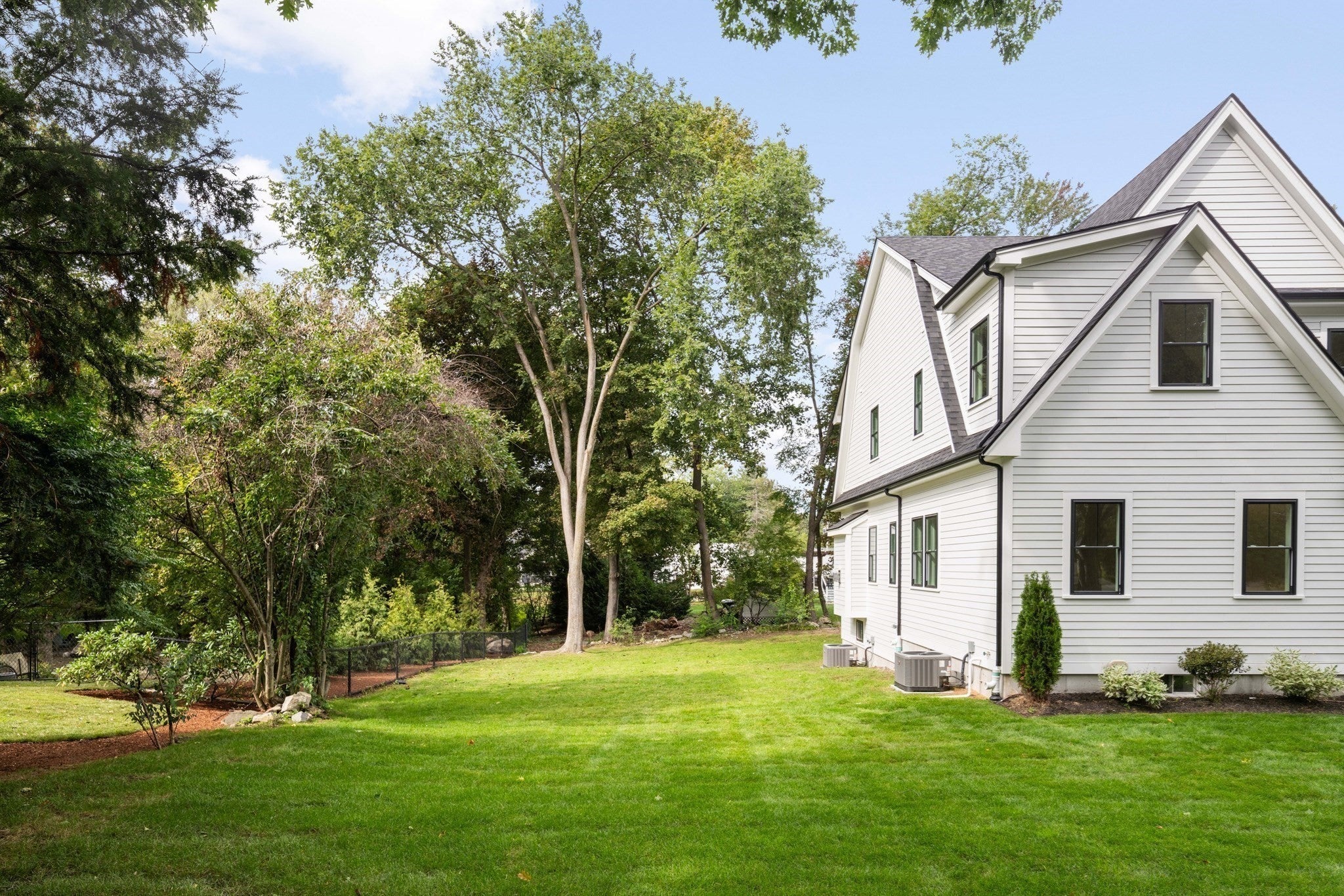 1 Plymouth Rd, Winchester, MA Photo #28