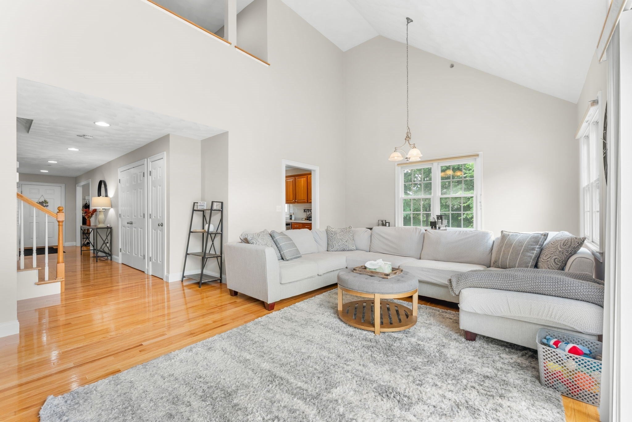 10 Charnstaff Ln 404