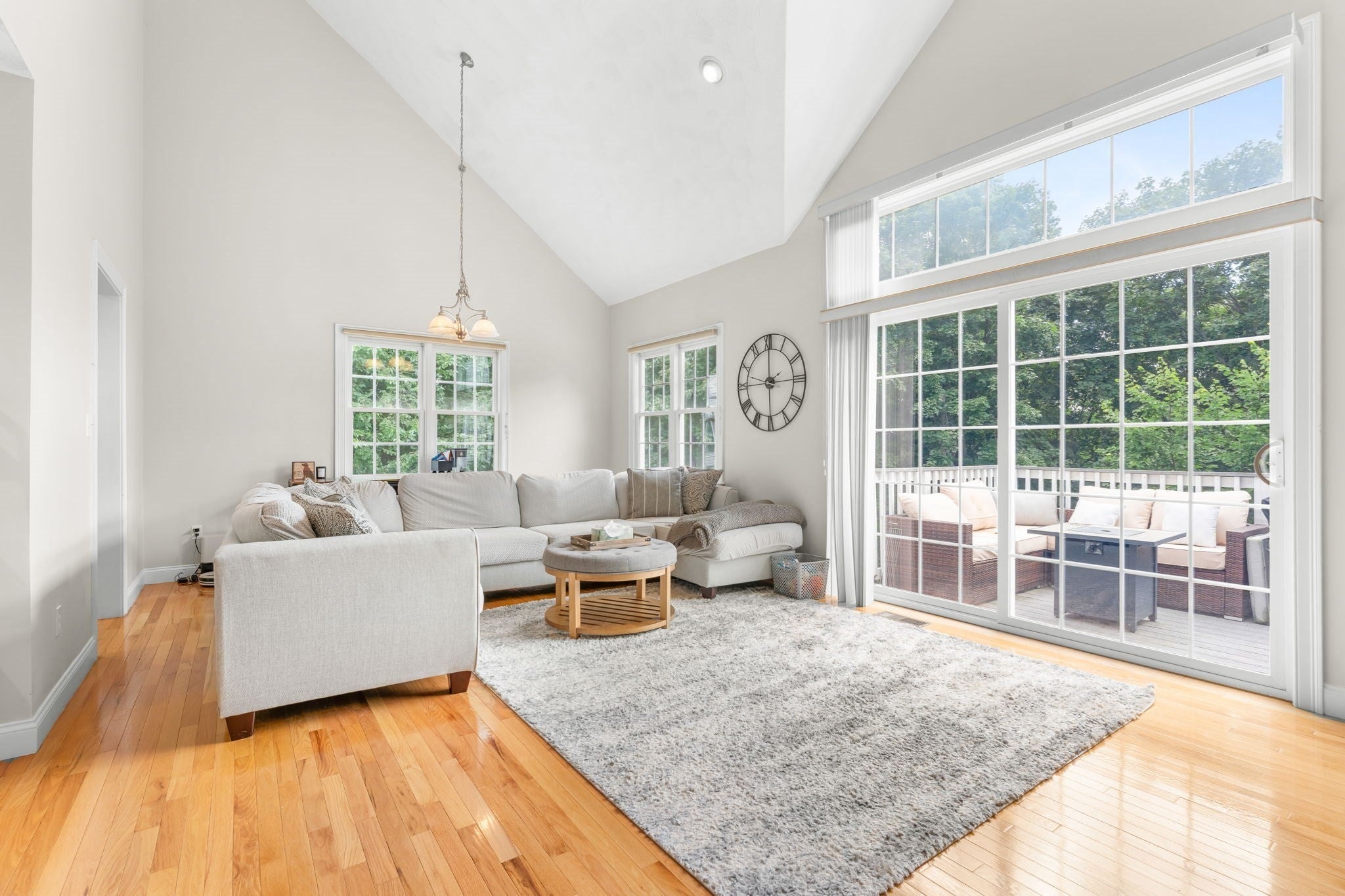 10 Charnstaff Ln 404