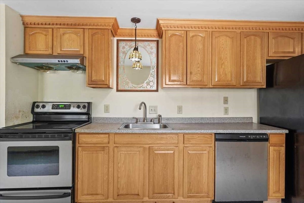 8 Crown St #8, Worcester, MA, 8 Crown St #8, Worcester, MA Photo #14