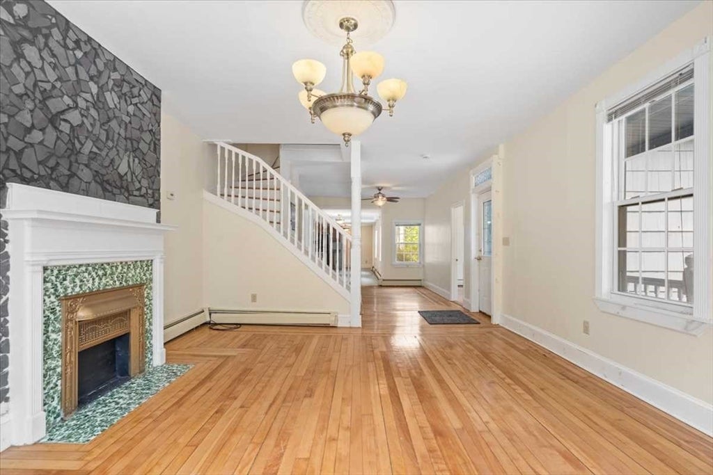 8 Crown St #8, Worcester, MA, 8 Crown St #8, Worcester, MA Photo #9