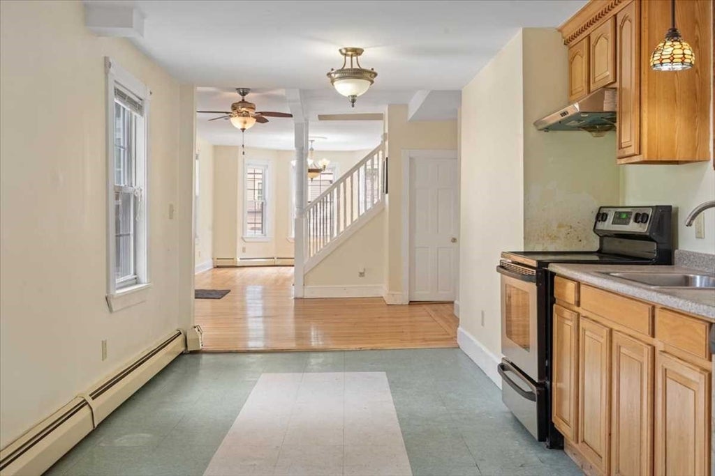 8 Crown St #8, Worcester, MA, 8 Crown St #8, Worcester, MA Photo #16