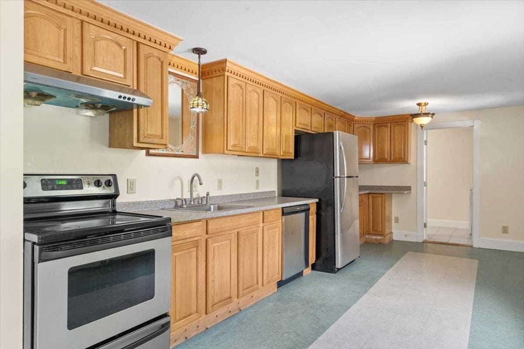 8 Crown St #8, Worcester, MA, 8 Crown St #8, Worcester, MA Photo #13