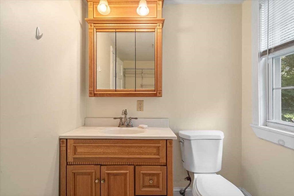 8 Crown St #8, Worcester, MA, 8 Crown St #8, Worcester, MA Photo #17