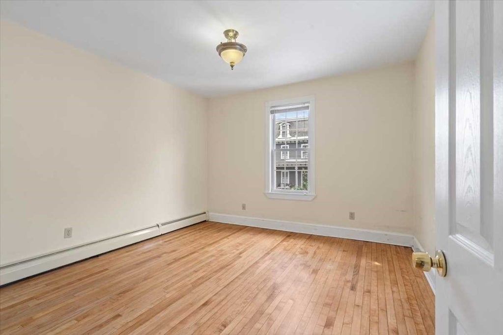 8 Crown St #8, Worcester, MA, 8 Crown St #8, Worcester, MA Photo #11