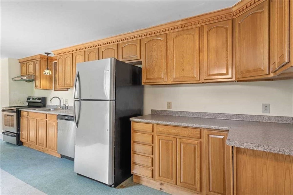 8 Crown St #8, Worcester, MA, 8 Crown St #8, Worcester, MA Photo #15