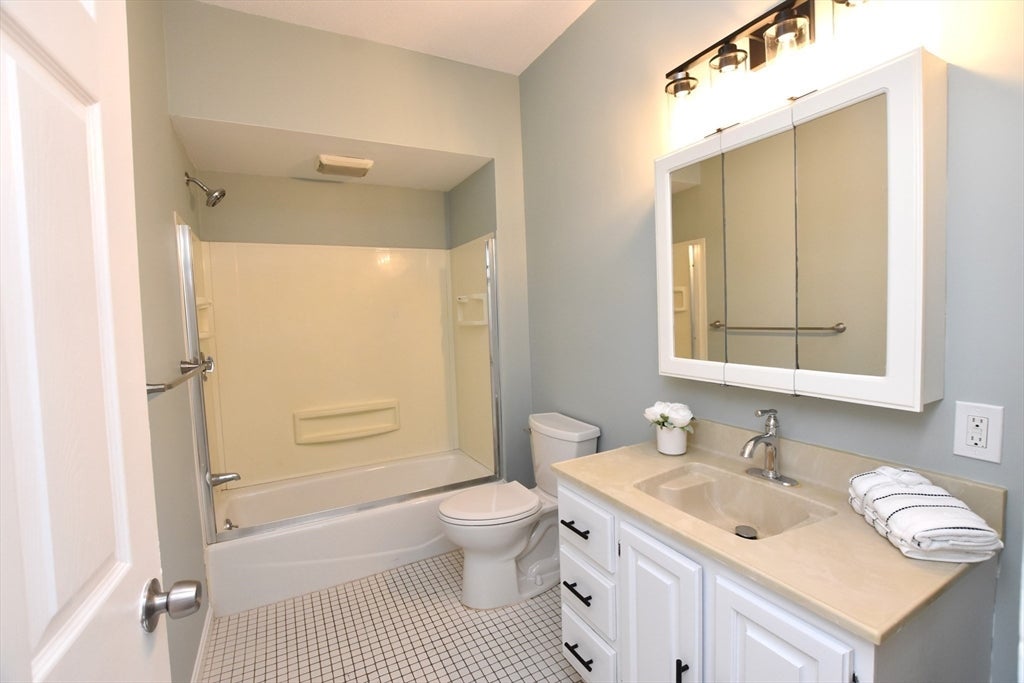 27-29 Highland St, Waltham, MA, 27-29 Highland St, Waltham, MA Photo #12