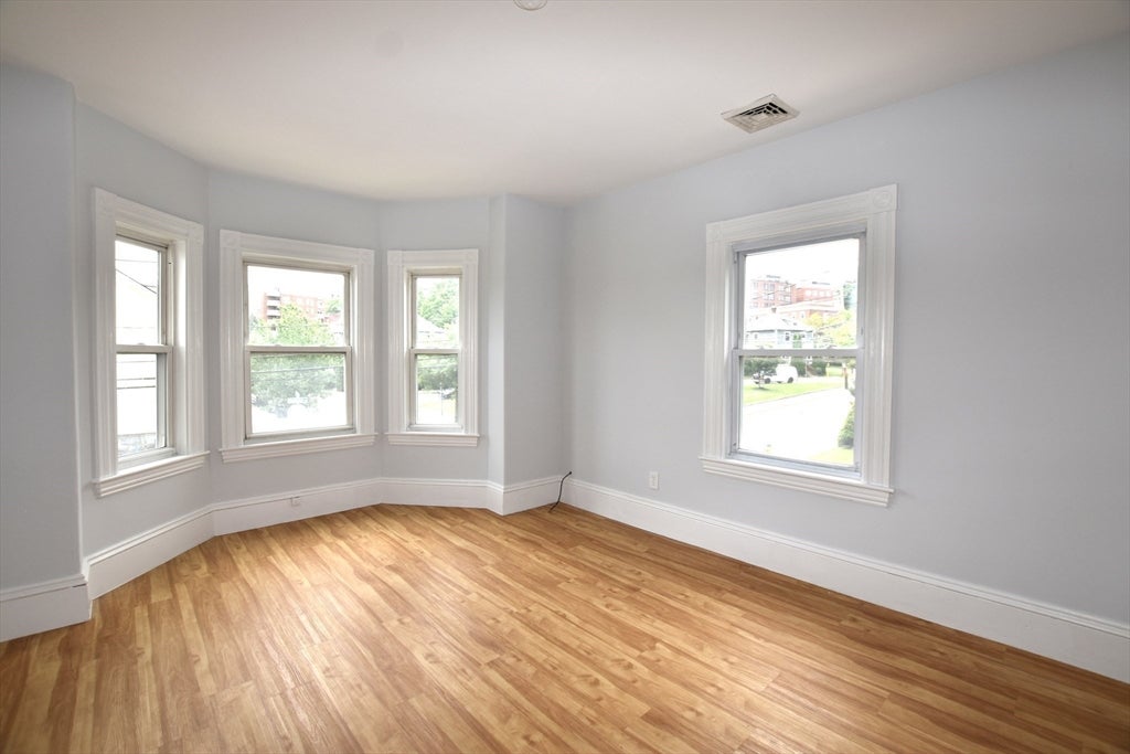 27-29 Highland St, Waltham, MA, 27-29 Highland St, Waltham, MA Photo #16