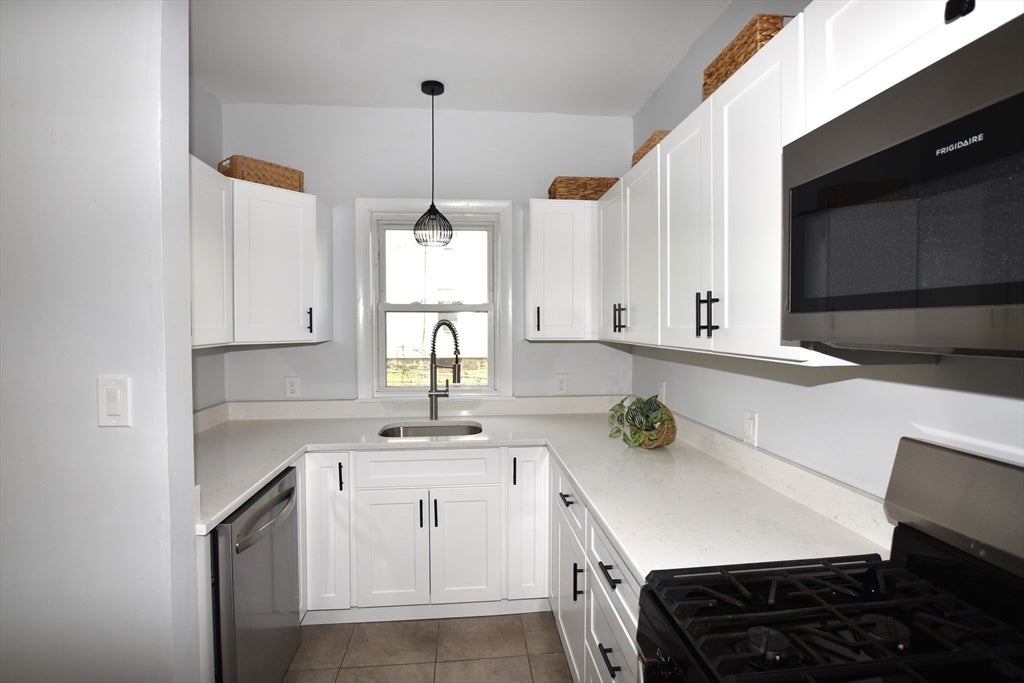 27-29 Highland St