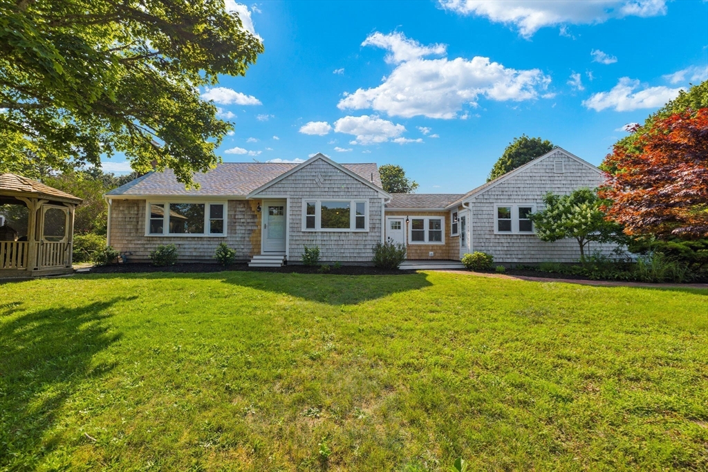 72 Forest Beach Road