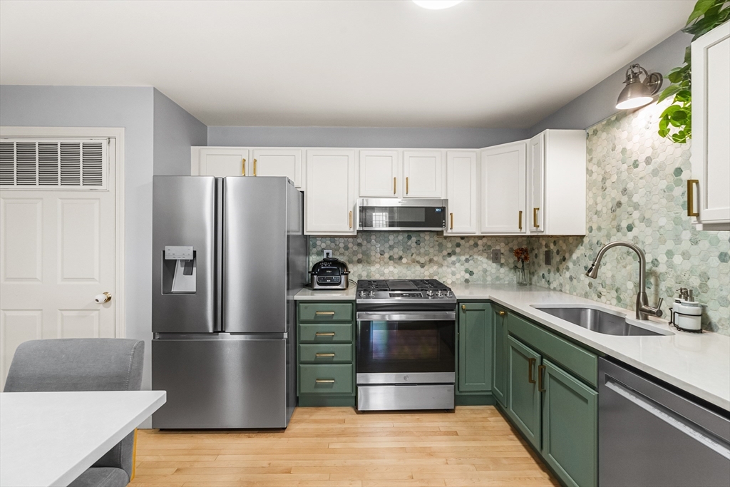 16 Margin St 5