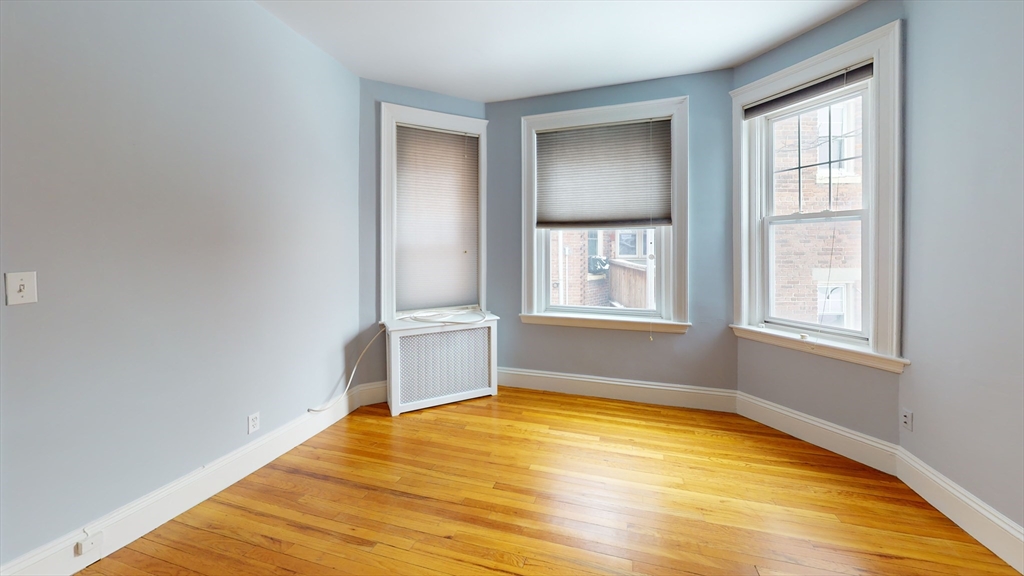 79 Thatcher Street 2