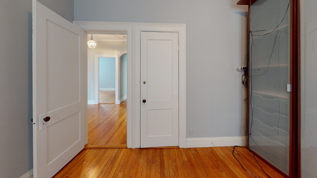 79 Thatcher Street 2