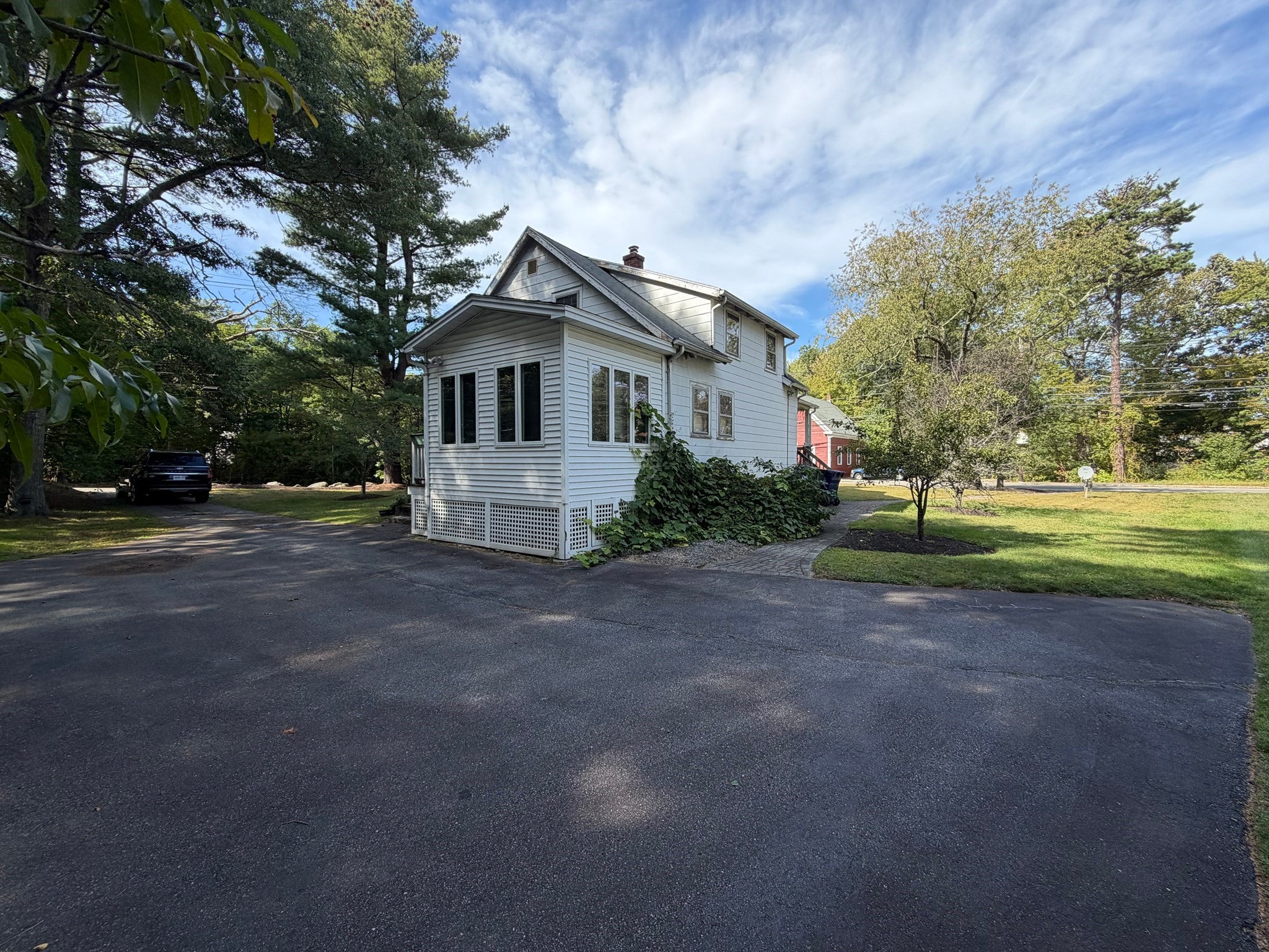 136 Shawsheen Ave, Wilmington, MA Photo #2