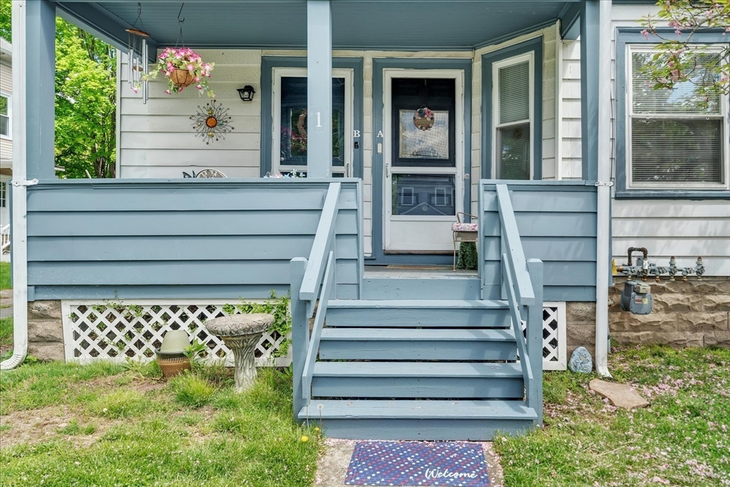 1 Devlin Ave
