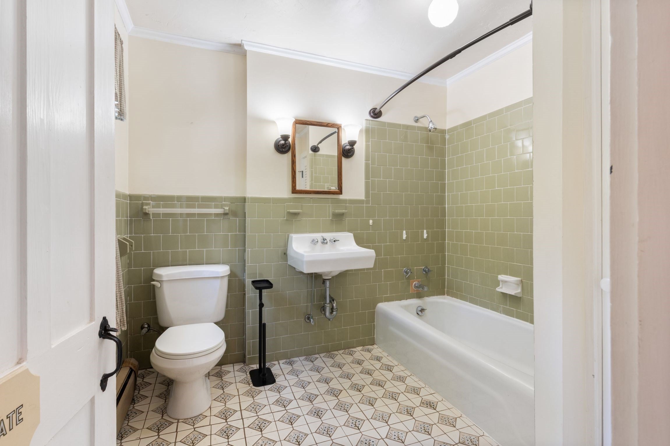 609 Oxford St S ST, Auburn, MA, 609 Oxford St S ST, Auburn, MA Photo #30