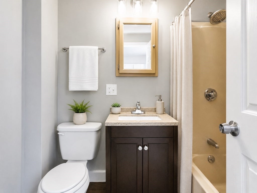 53 Mann St #5, Lawrence, MA Photo #11