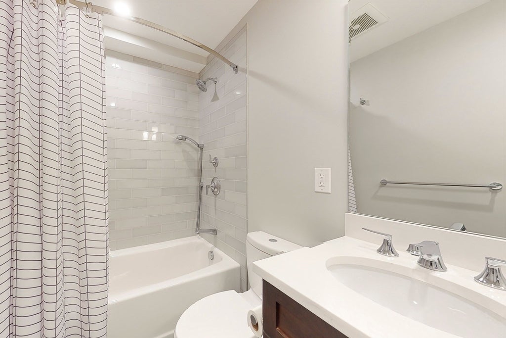 1-7 Atwood Sq #5, Boston, MA Photo #9