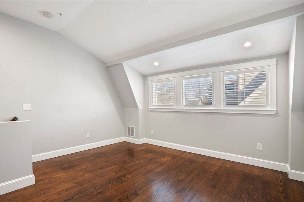 1-7 Atwood Sq #5, Boston, MA Photo #24