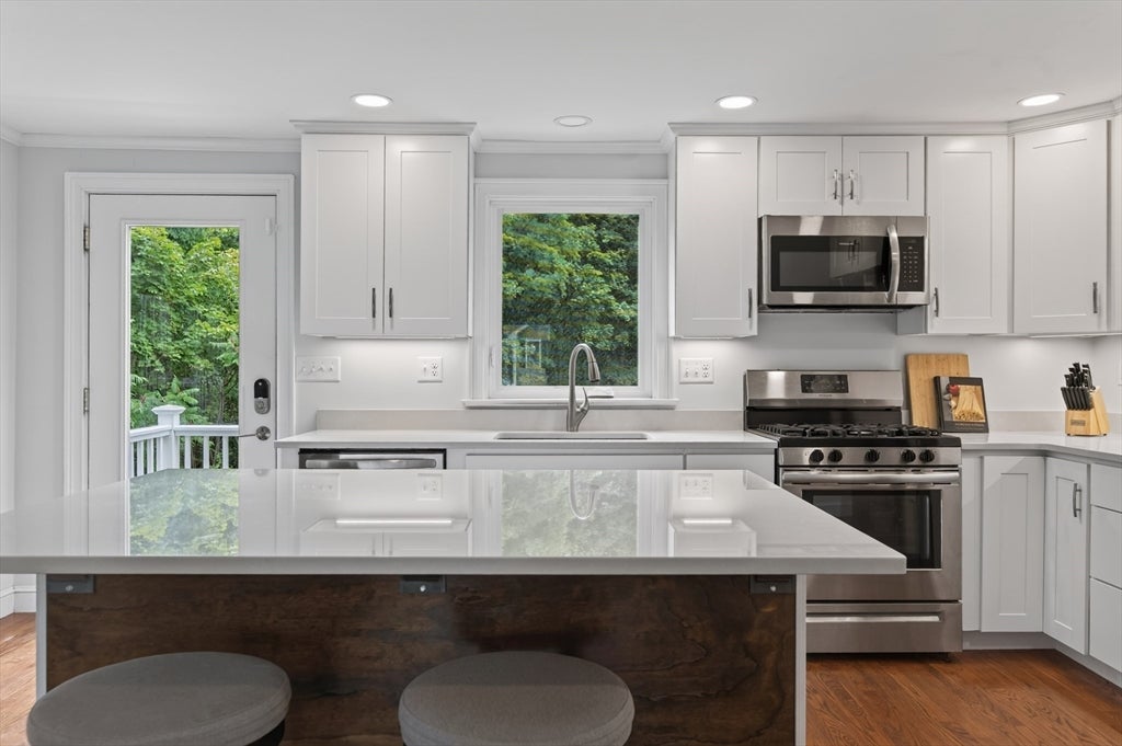 15 Pheasant Ln, Woburn, MA, 15 Pheasant Ln, Woburn, MA Photo #6