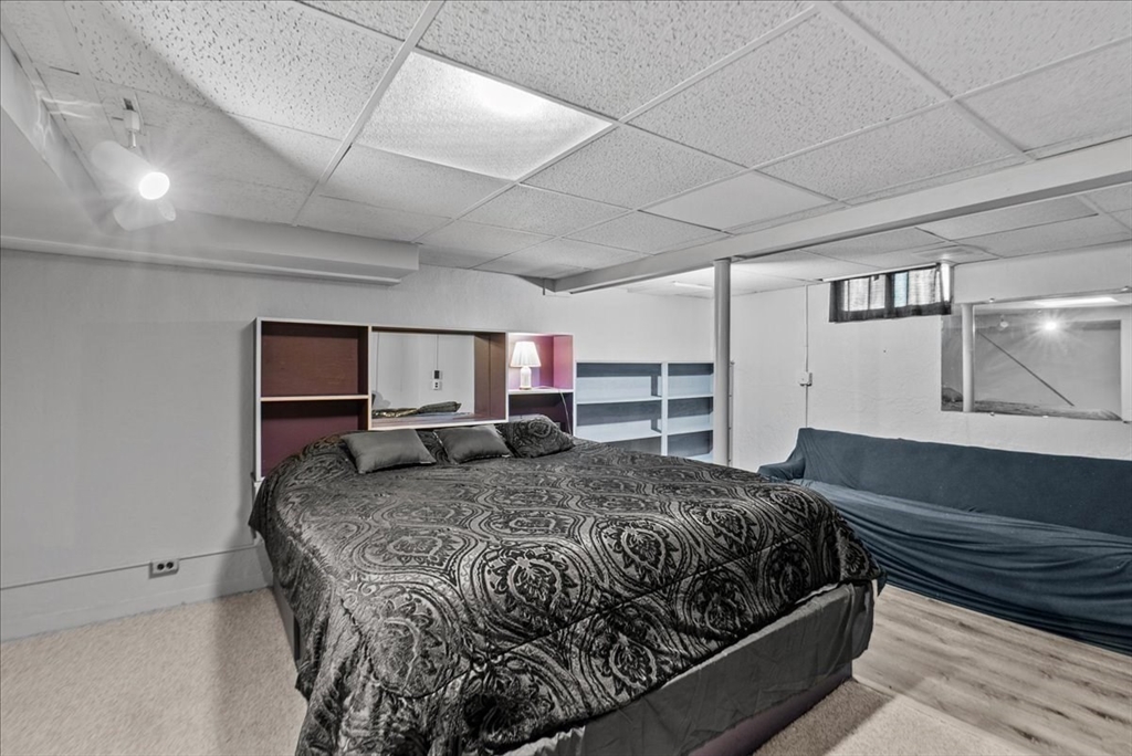 Springfield, Massachusetts 01119, United States, 3 Bedrooms Bedrooms, ,2 BathroomsBathrooms,Residential,Pending,119118