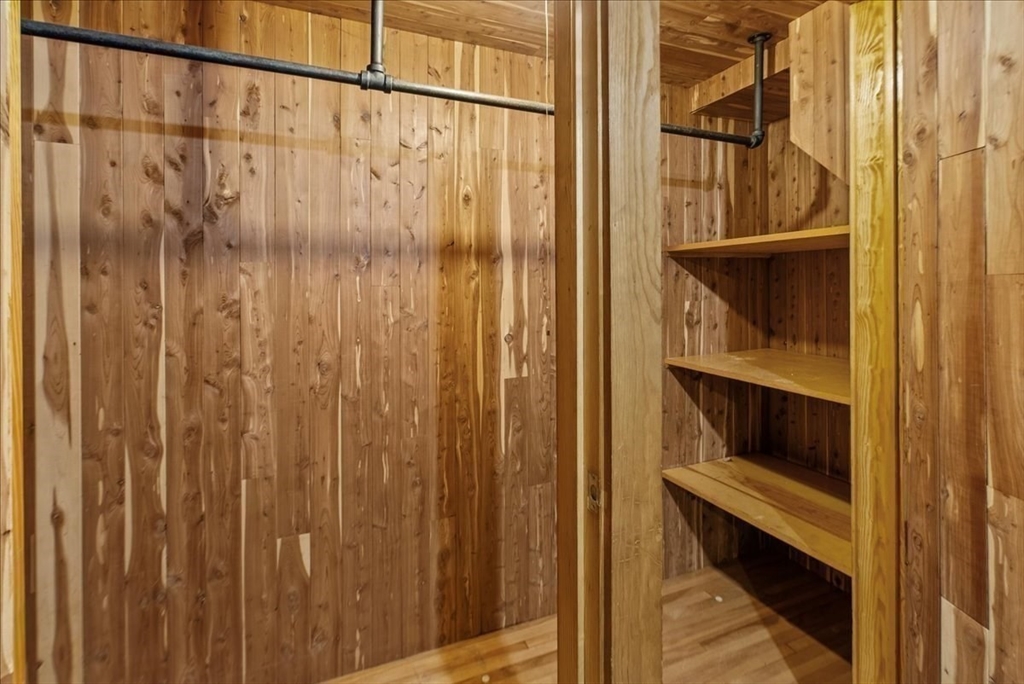 Springfield, Massachusetts 01119, United States, 3 Bedrooms Bedrooms, ,2 BathroomsBathrooms,Residential,Pending,119118