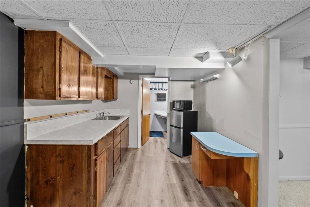 Springfield, Massachusetts 01119, United States, 3 Bedrooms Bedrooms, ,2 BathroomsBathrooms,Residential,Pending,119118