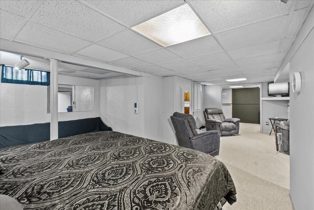 Springfield, Massachusetts 01119, United States, 3 Bedrooms Bedrooms, ,2 BathroomsBathrooms,Residential,Pending,119118