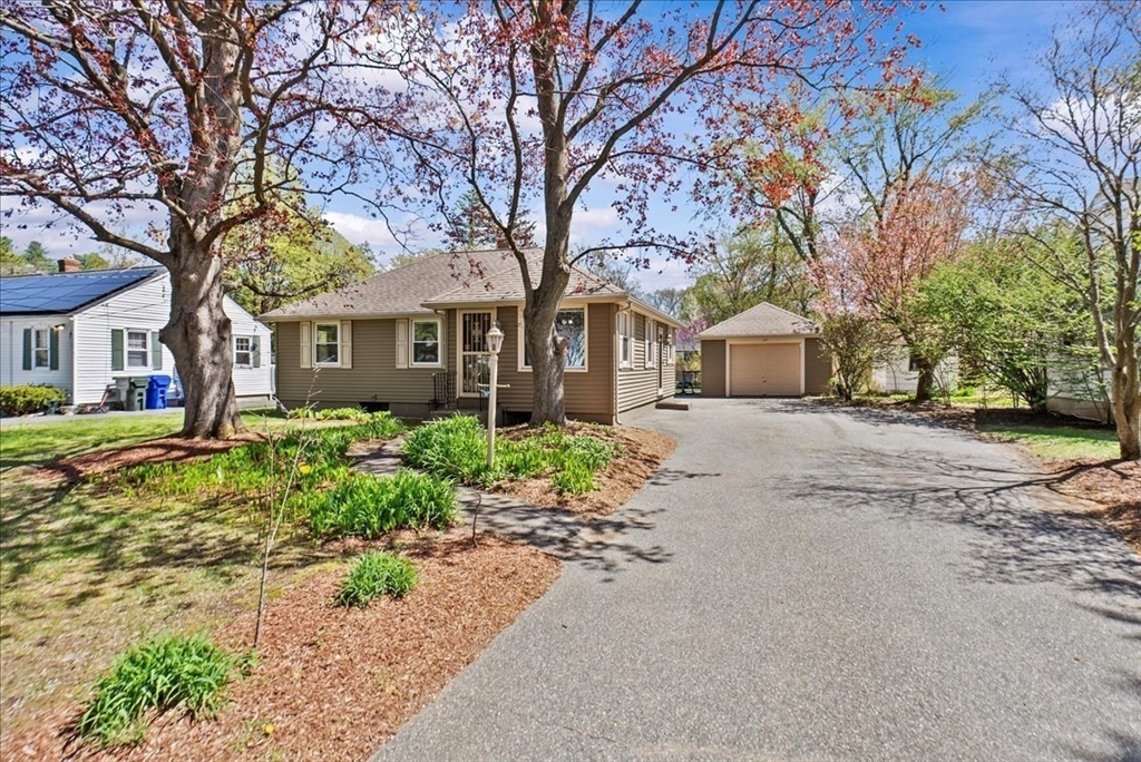 127 Catalpa Ter