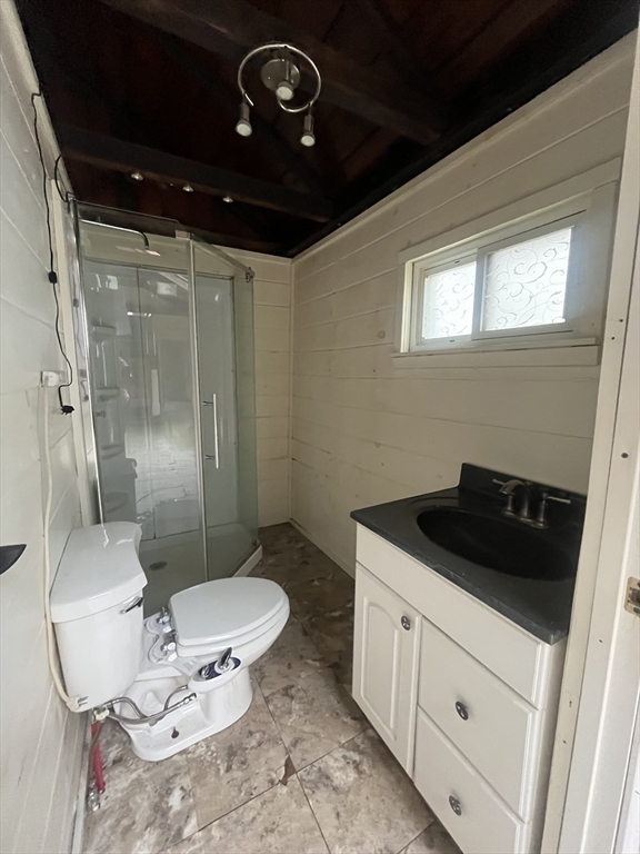 67 Delano St, New Bedford, MA Photo #9