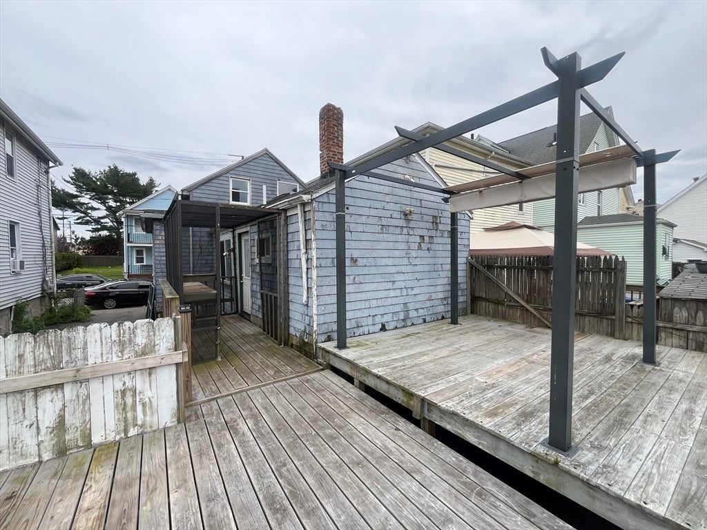67 Delano St, New Bedford, MA Photo #15