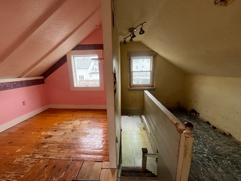 67 Delano St, New Bedford, MA Photo #12