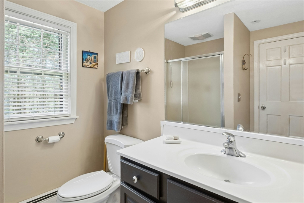 20 Hynes LN, Harvard, MA Photo #23